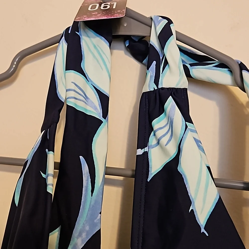 Cupshe Floral And Navy Halter Top  one Piece Swimsuit. NWT - Picture 2 of 6